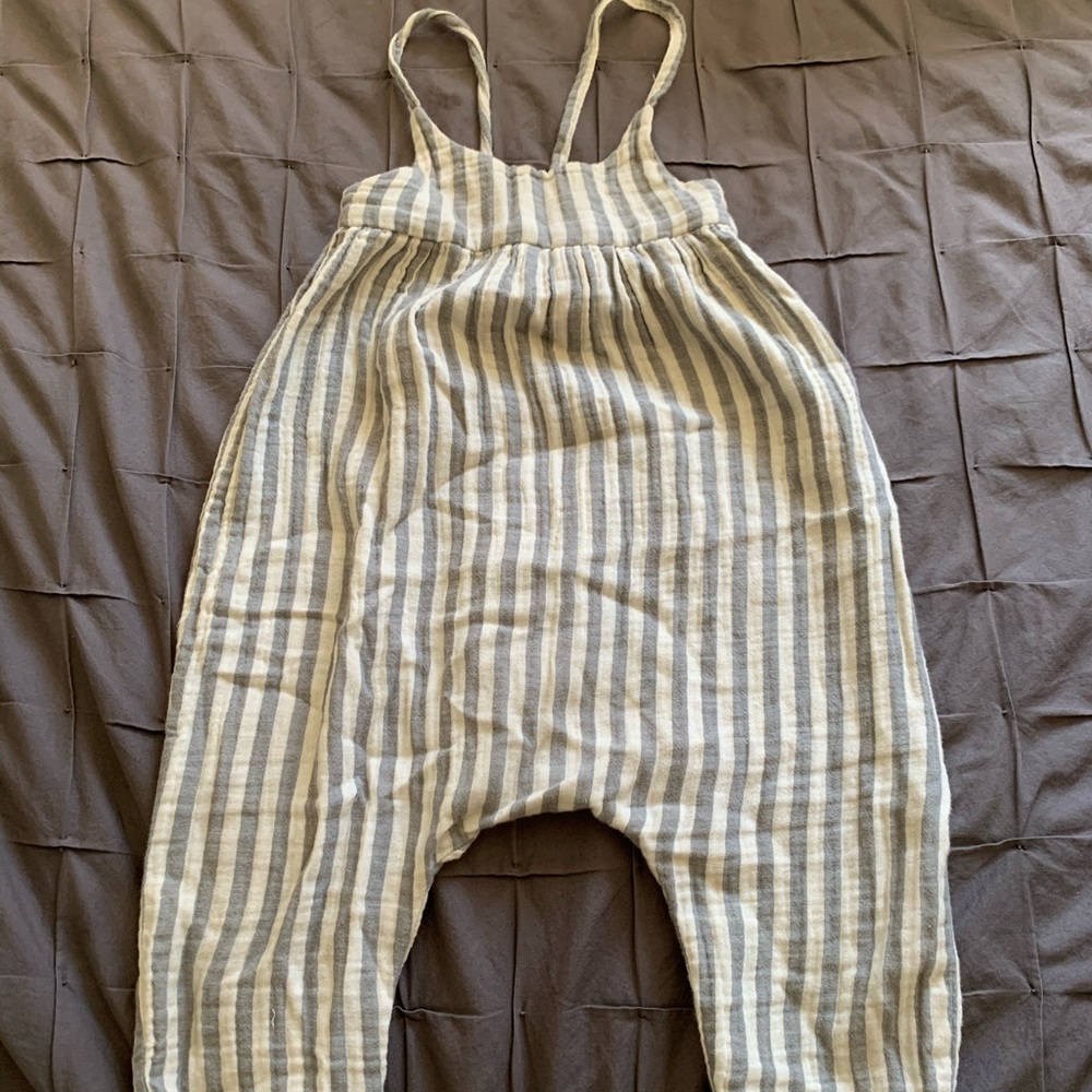 Rylee and Cru jumper 12-18 months. GUC.